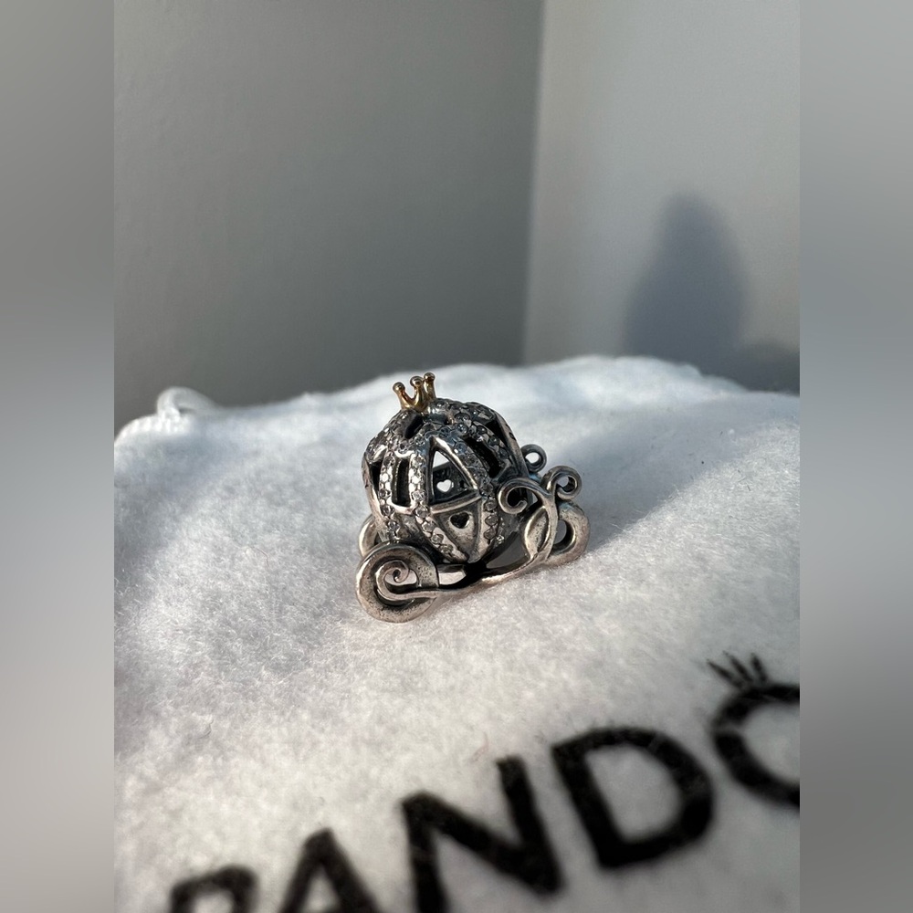 Pandora Disney Cinderella Sparkling Carriage charm